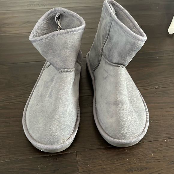 La senza grey short boot size medium (7-8) - Picture 2 of 6